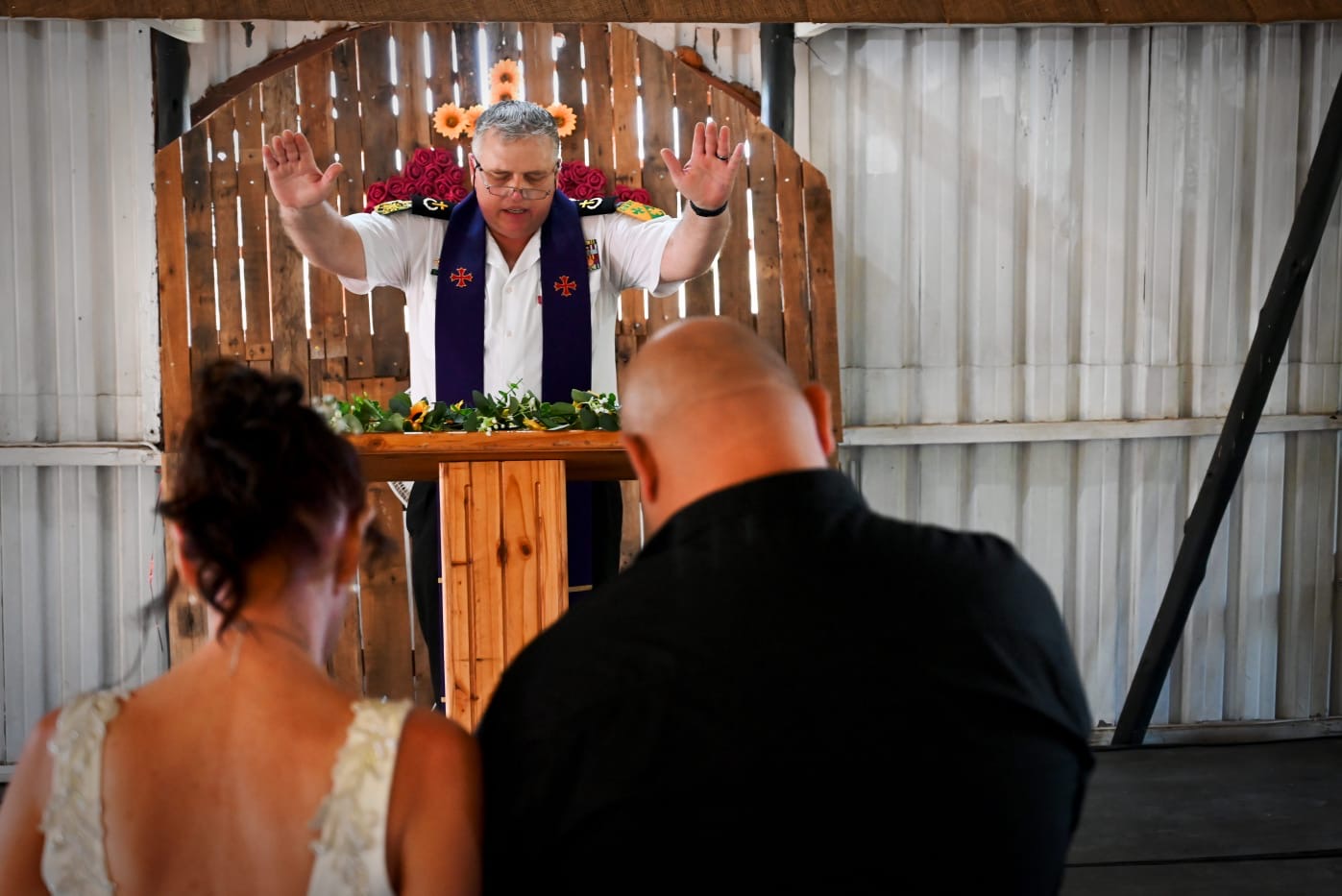 Wedding ceremony by Dr. Gerrit Rademeyer in Jan Kempdorp